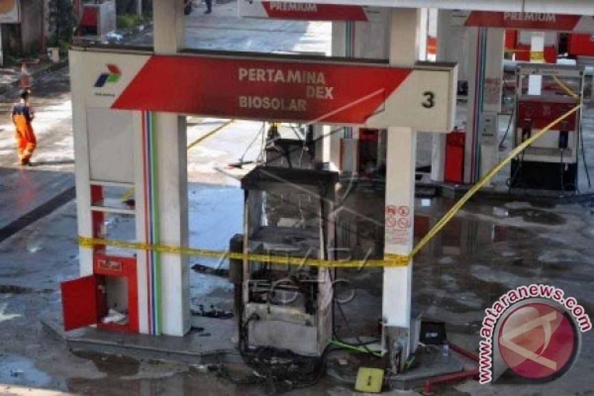 Korsleting Mesin Dispenser Sebabkan SPBU Bogor Terbakar