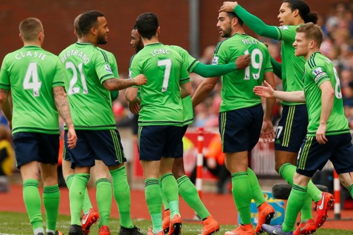 Dua gol Pelle antar Southampton tekuk Stoke 2-1