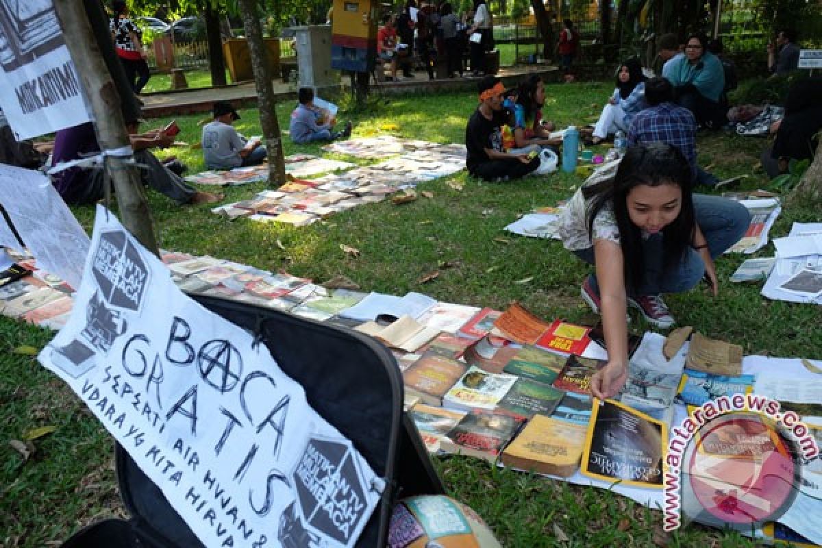 Gunawan, jadikan sepeda sebagai perpustakaan keliling