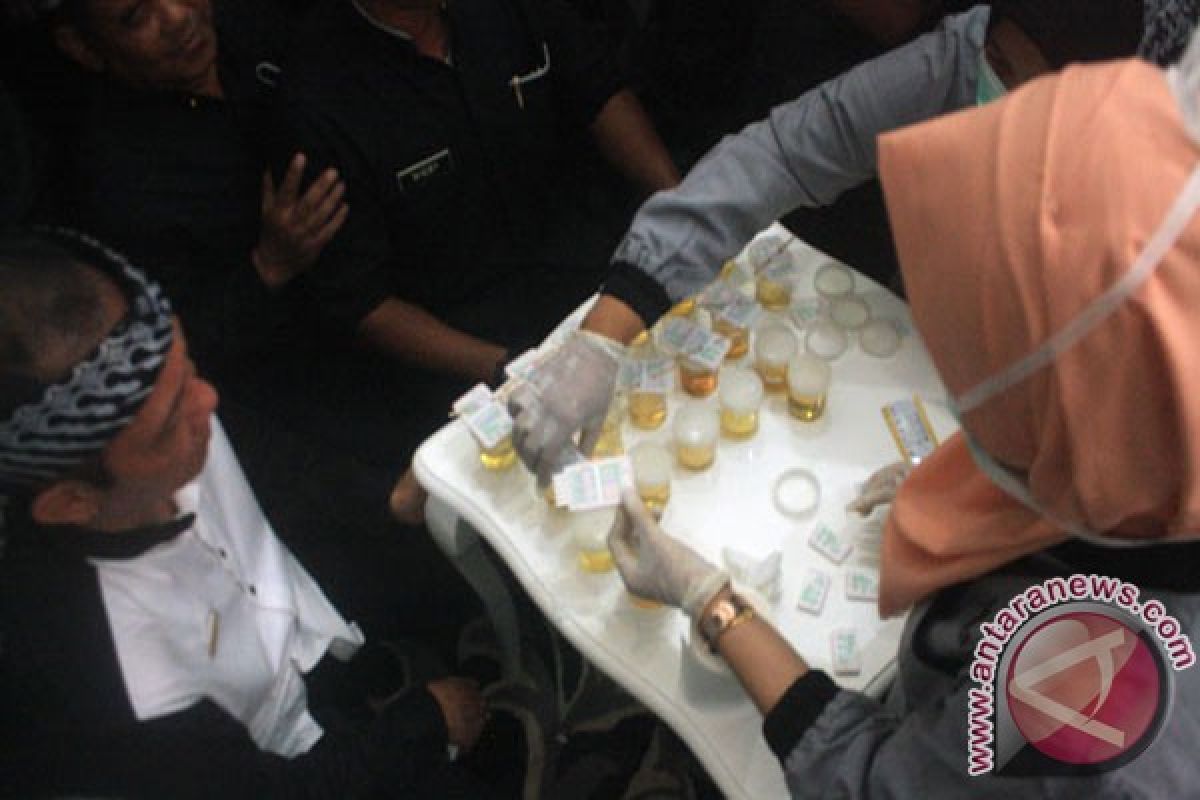 Puluhan Pejabat Pemkab Purwakarta Ikuti Tes Urine