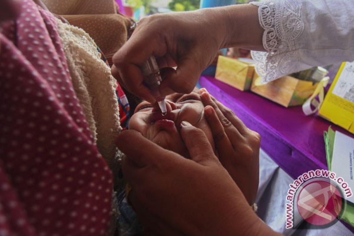 Dokter ingatkan orang tua tak lewatkan vaksin polio bagi anaknya