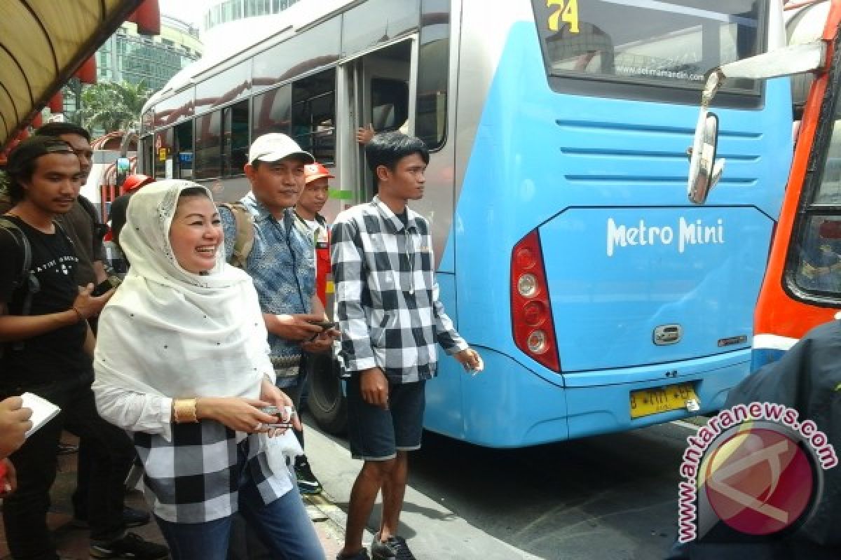 Bakal calon gubernur ini blusukan ke Terminal Blok M