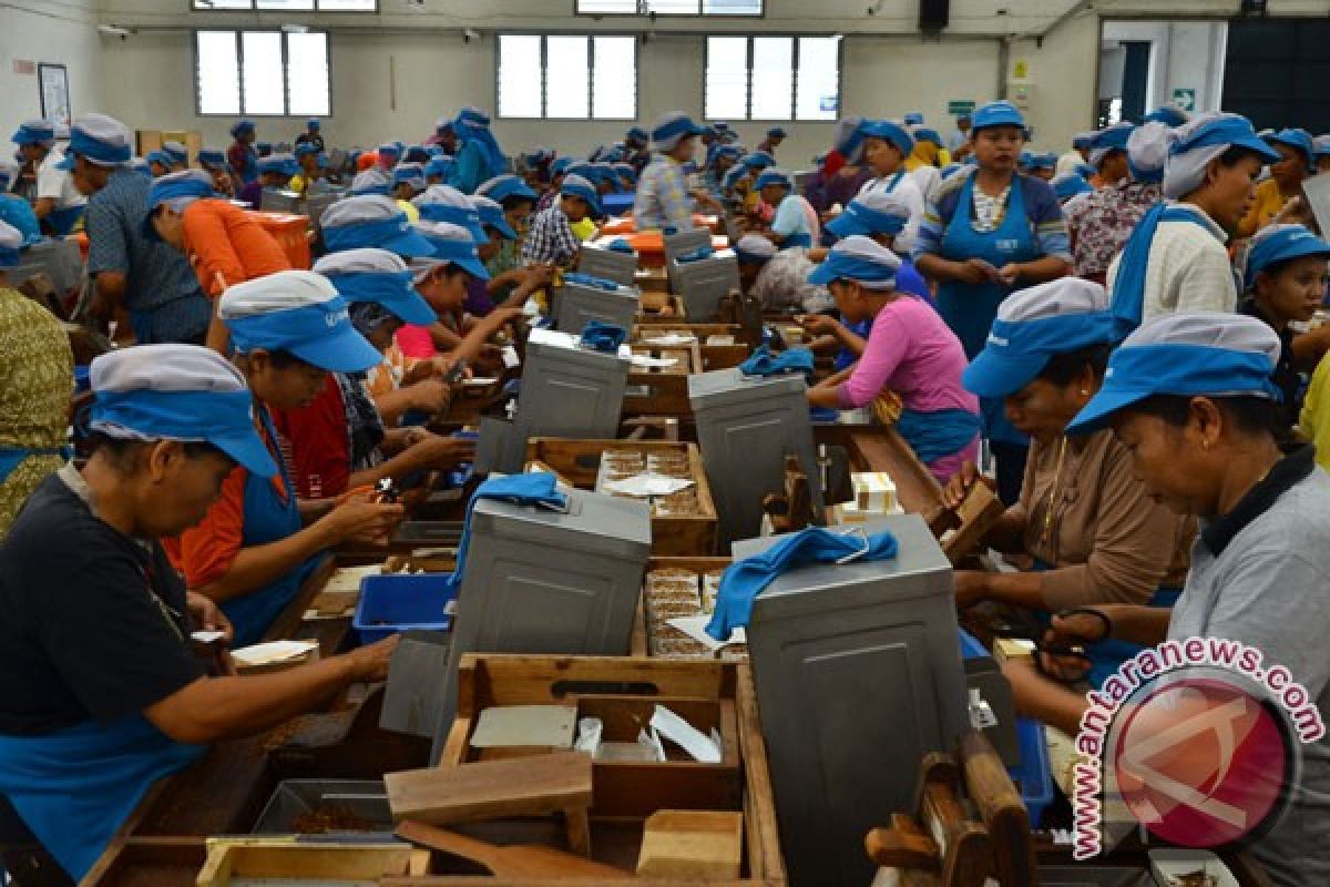 Buruh rokok diupayakan terdaftar BPJS Ketenagakerjaan