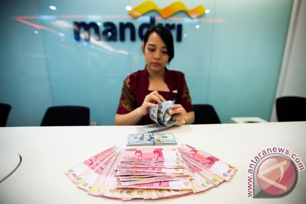 Rupiah Rabu sore melemah menjadi Rp13.203