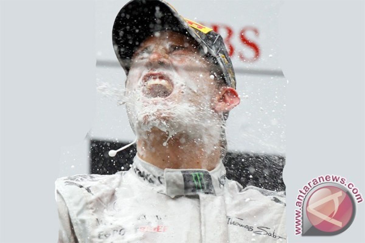 Rosberg Juarai Grand Prix Australia