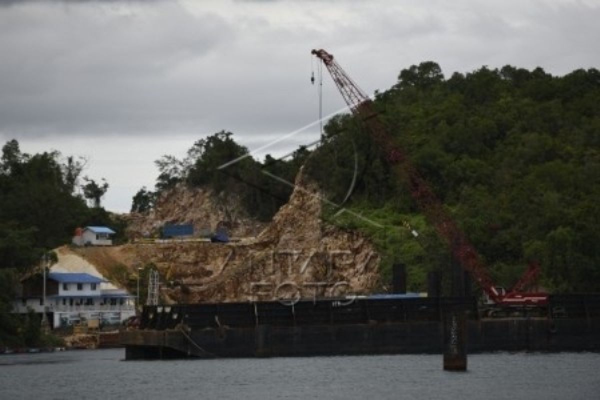 Gubernur Papua : jembatan Hamadi-Holtekamp terlebar se-Indonesia