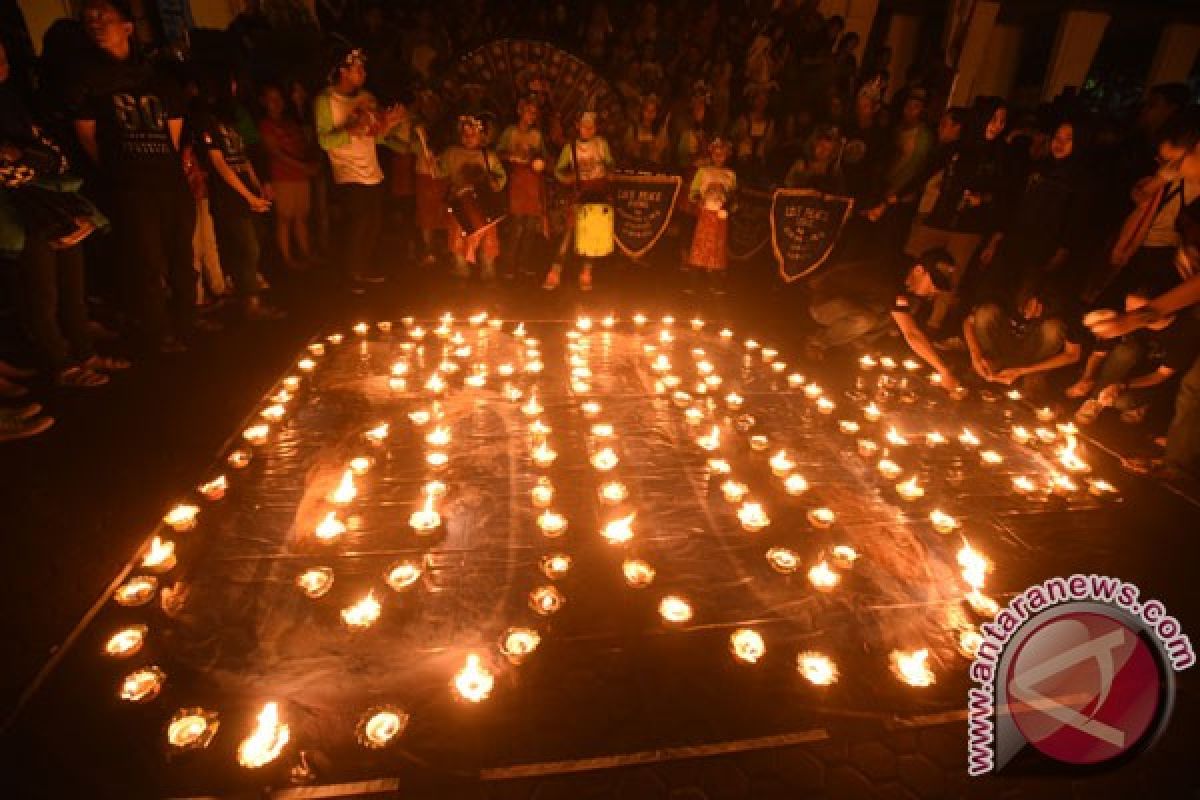 "Earth Hour" di Malang soroti sampah