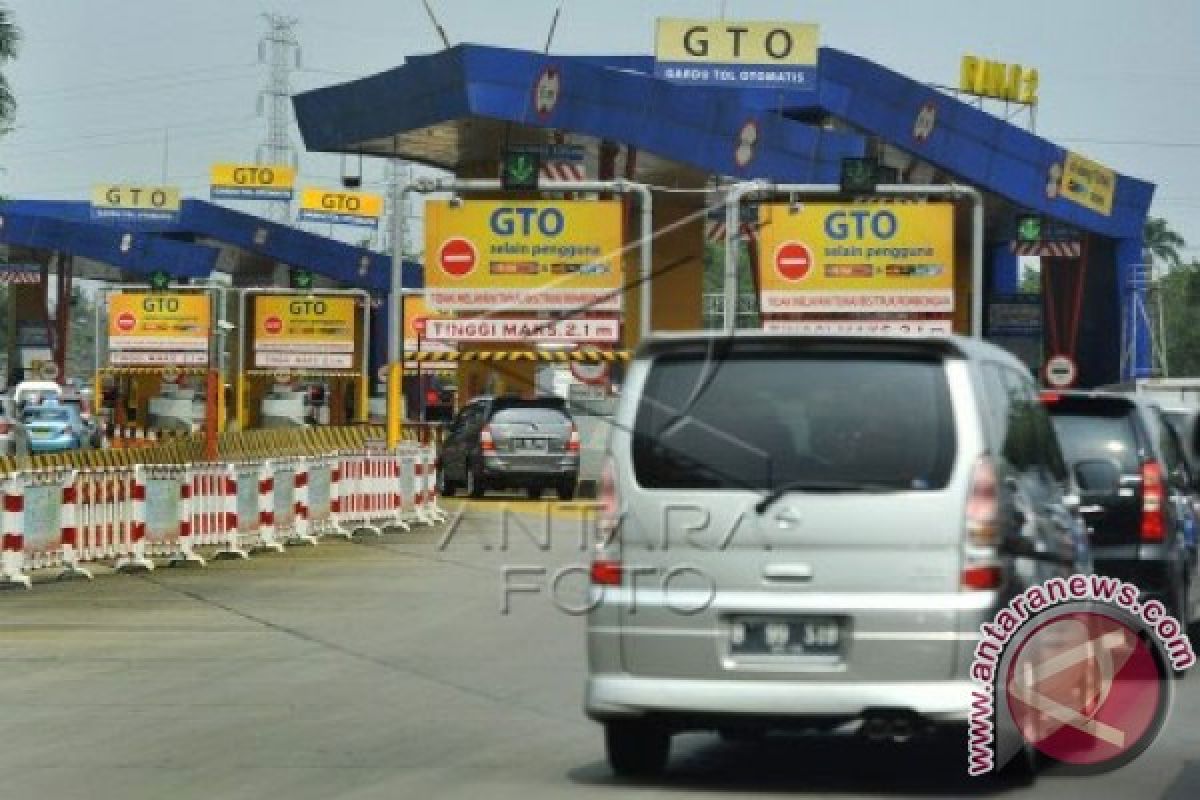 Mesin `Top Up` Mulai Dipasang Di Gerbang Tol Jakarta-Cikampek