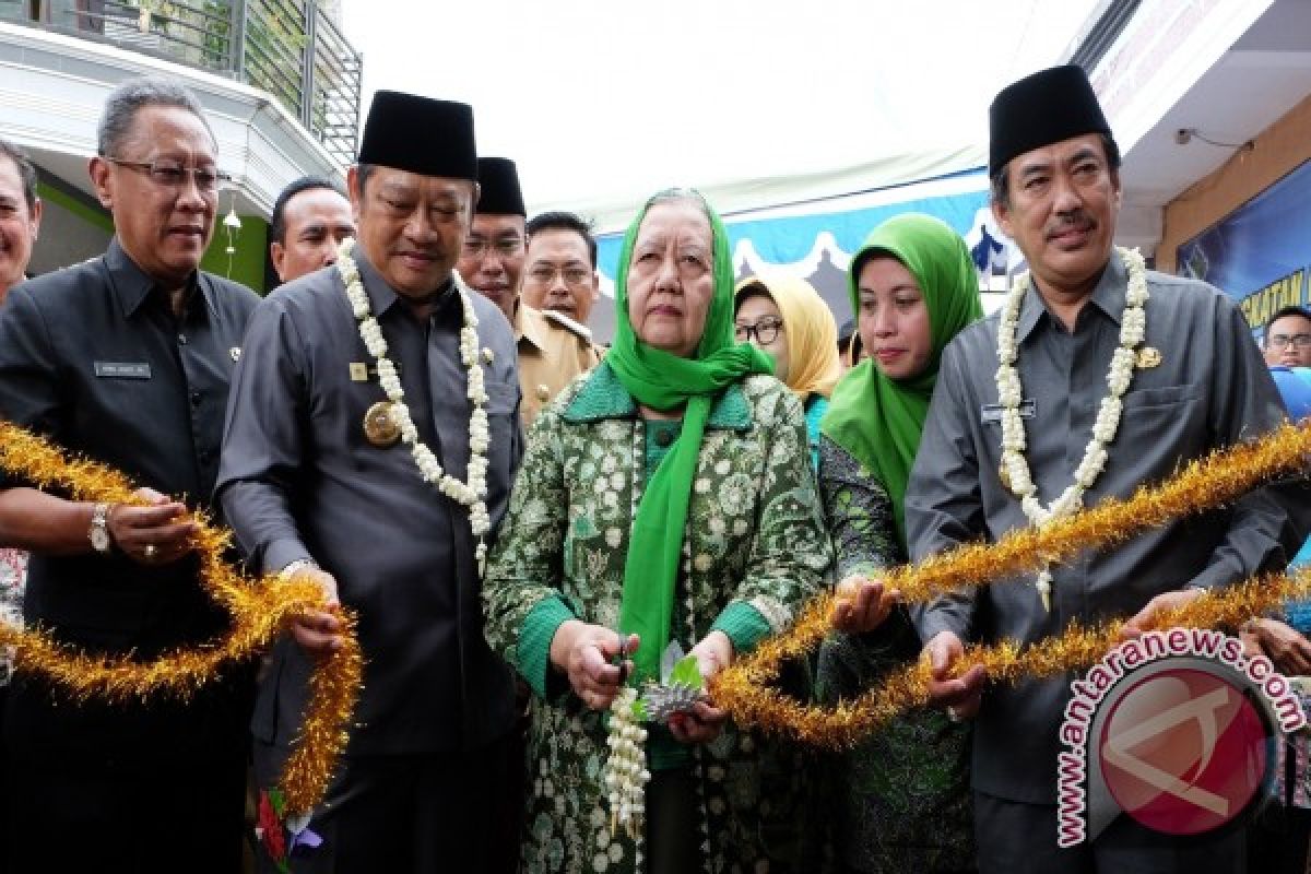 Pemkab Sidoarjo Resmikan Kampung KB