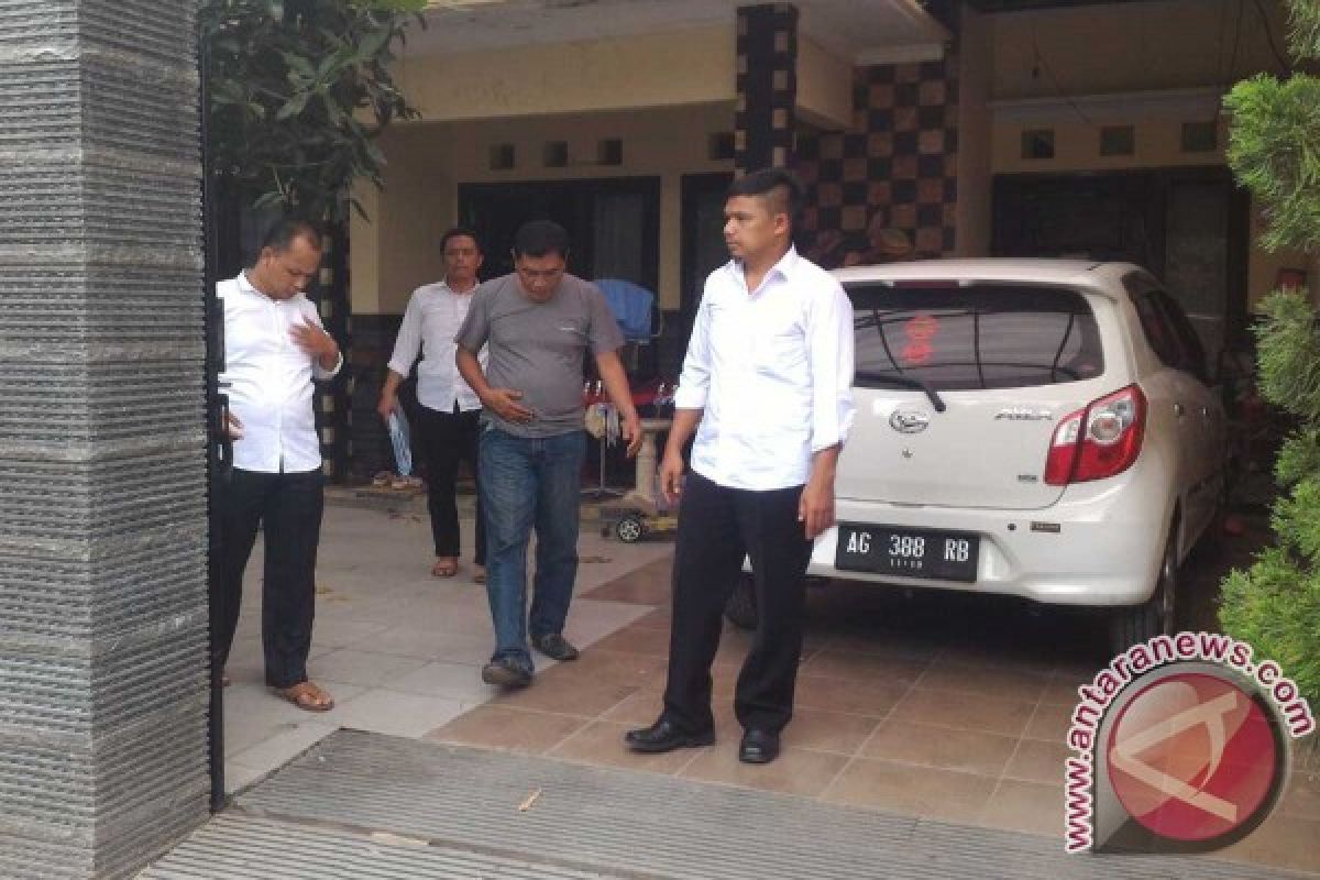 Polres Tulungagung Tangkap Tersangka Penipuan Honorer Daerah