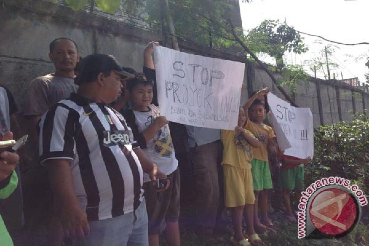 Warga Rawalumbu Bekasi Terusik Pemancangan Tiang LRT