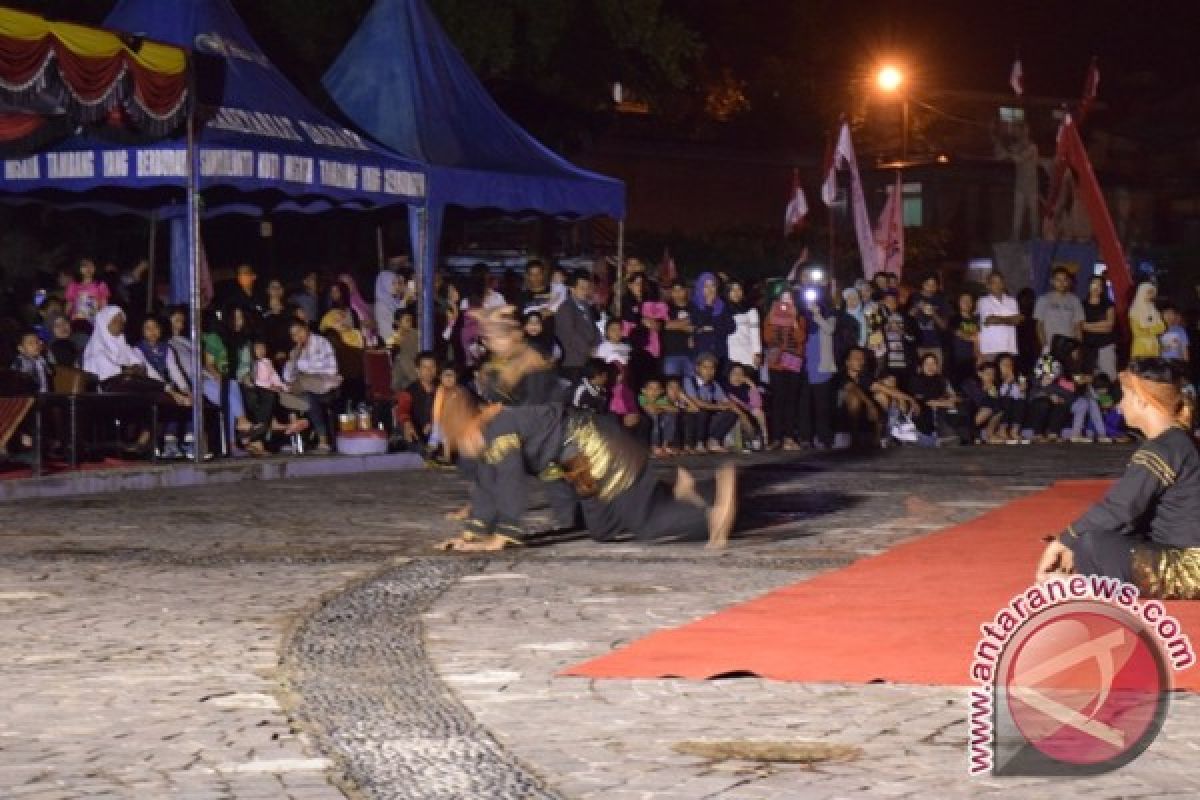 Seniman Tradisi Sawahlunto Rancang Pertunjukan Kolosal Randai