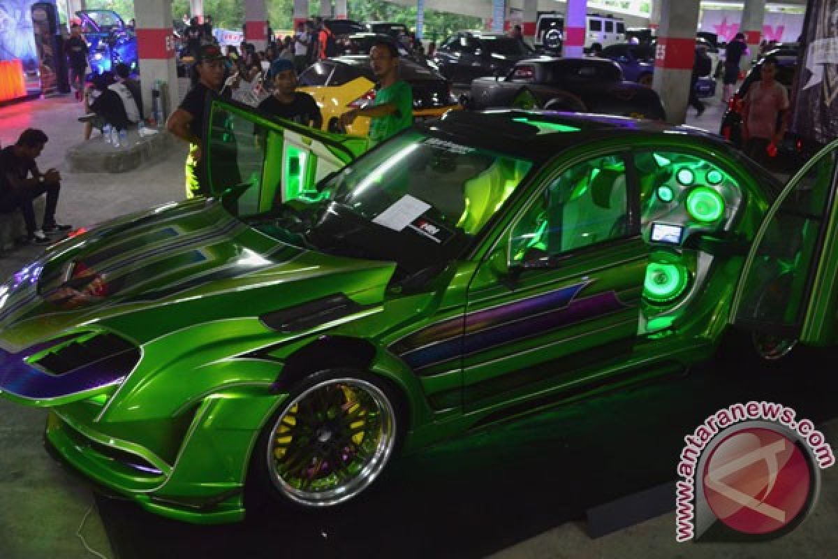 Jakarta Custom Culture perdana digelar untuk pecinta mobil modifikasi