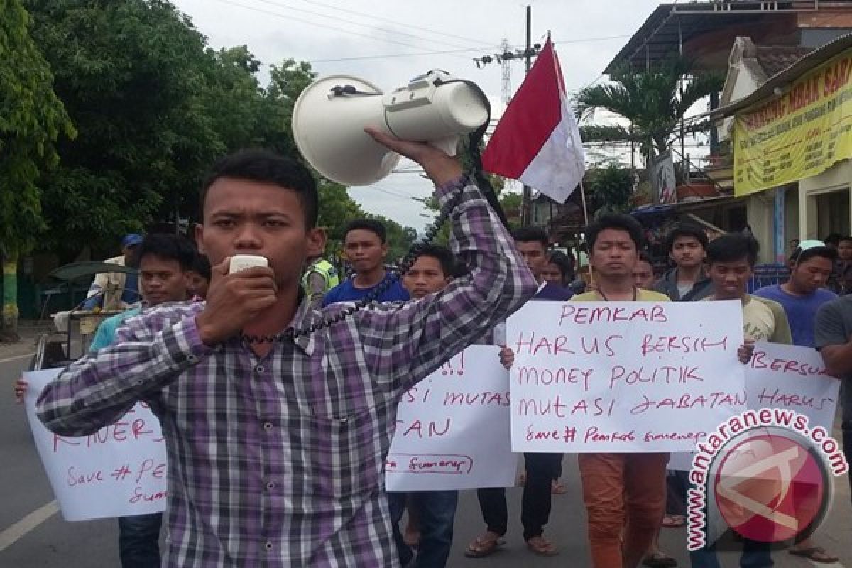 Pemuda Sumenep Minta Bupati Evaluasi Kinerja Jajaran