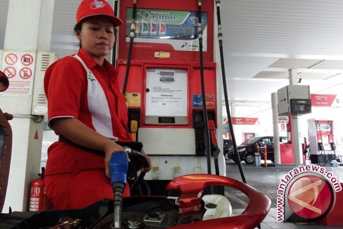 Pertamina kembali menurunkan harga BBM