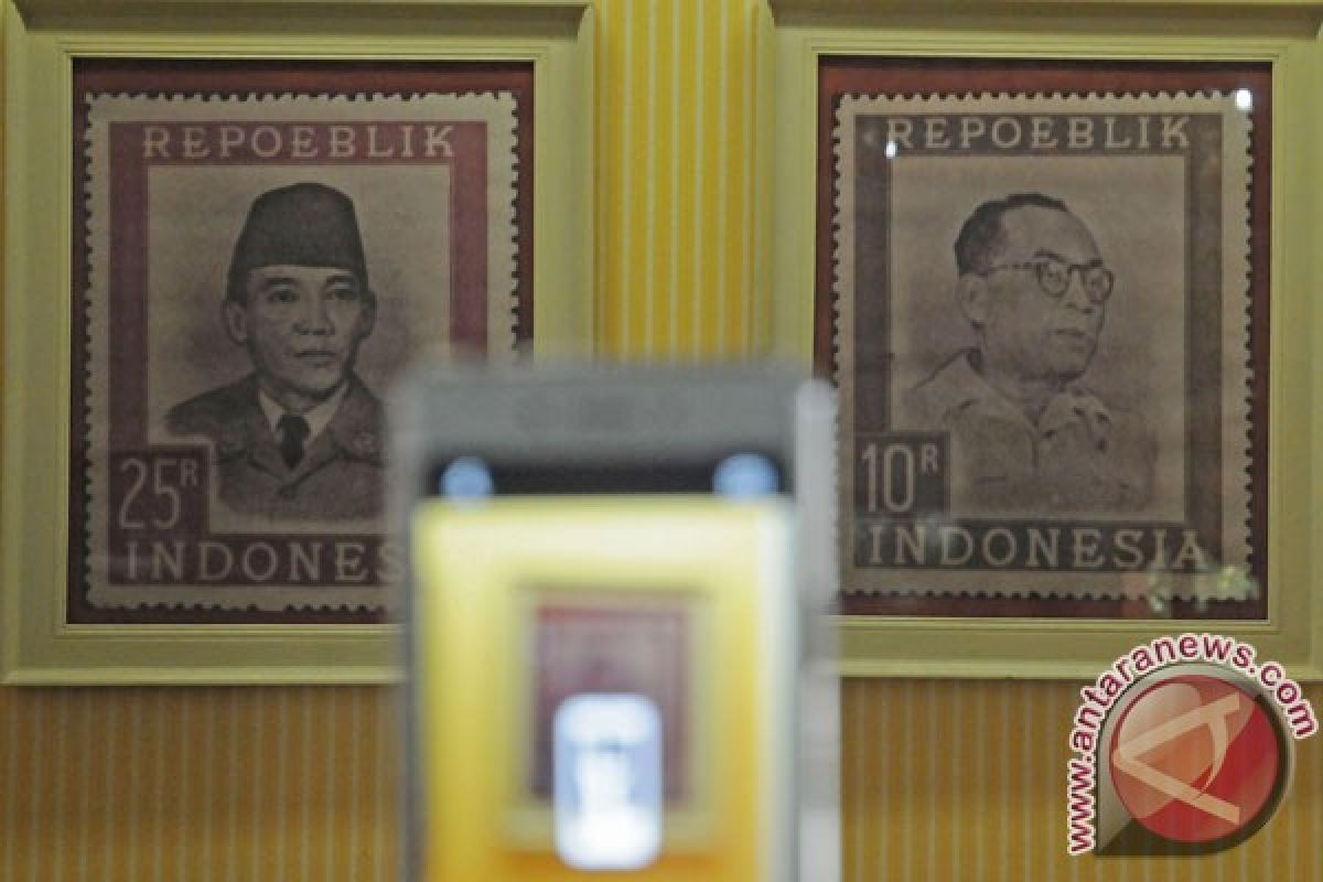 Pameran "Politik dalam Perangko" di DPR