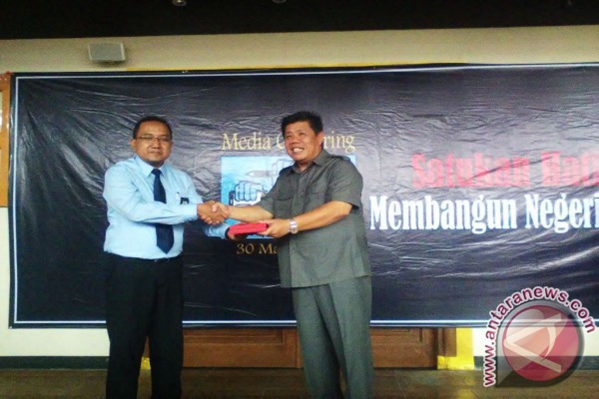 KPP Pratama Pangkalpinang Gelar Media Gathering