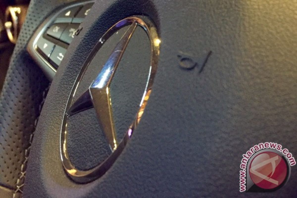 Mercedes-Benz akan segera pamer hatchback listrik EQ