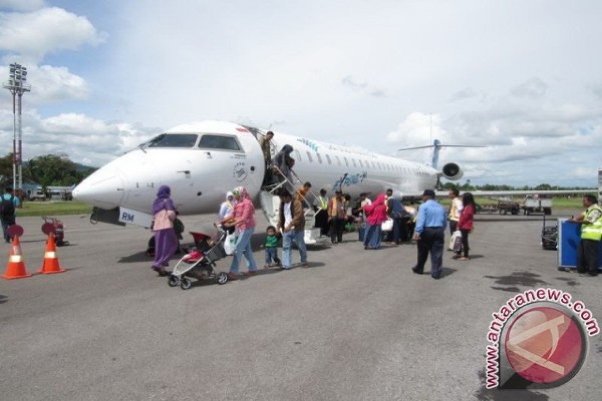 Jumlah Penumpang di Bandara FL Tobing Tapteng Menurun