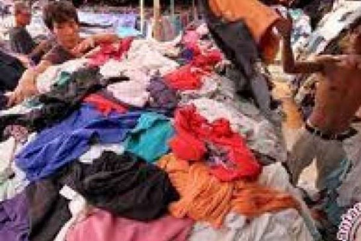  Pedagang Minta Camat Tertibkan Aktifitas Penjualan Baju Bekas di Inhu