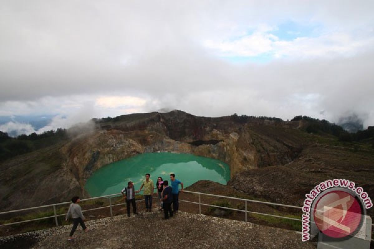 Kelimutu sumbang pendapatan negara Rp2,8 miliar