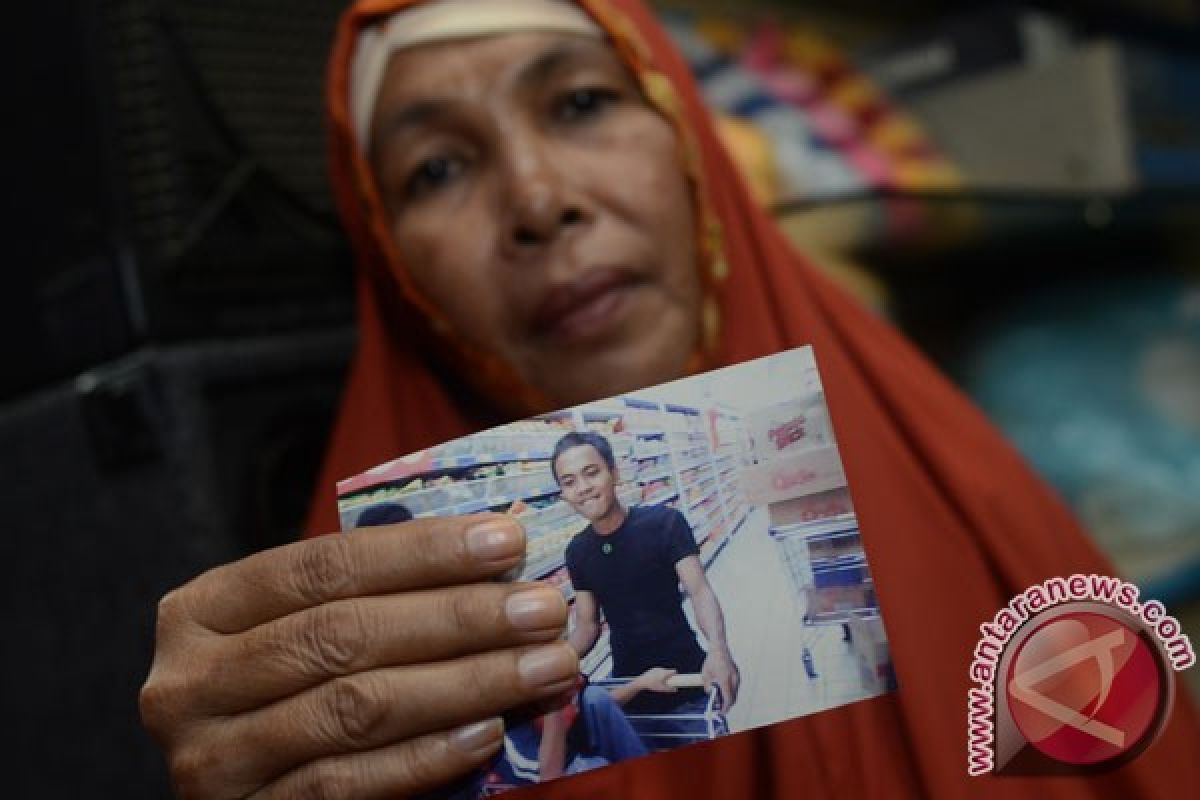 Keluarga Rinaldi berharap dibebaskan