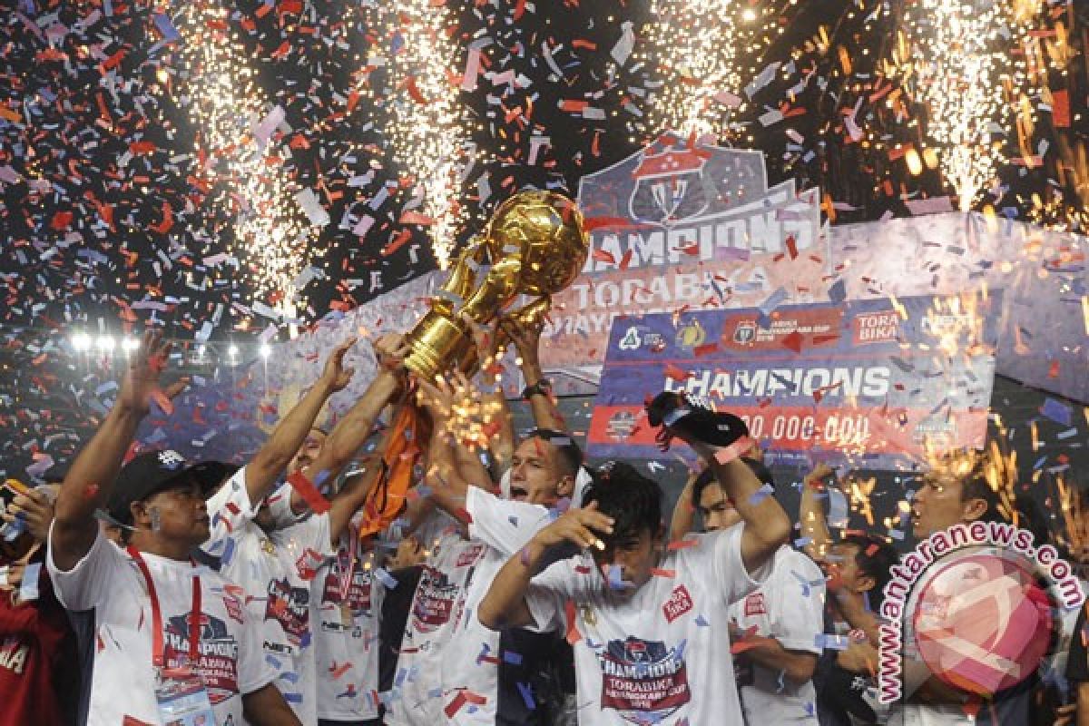 Arema juarai Piala Bhayangkara 2016