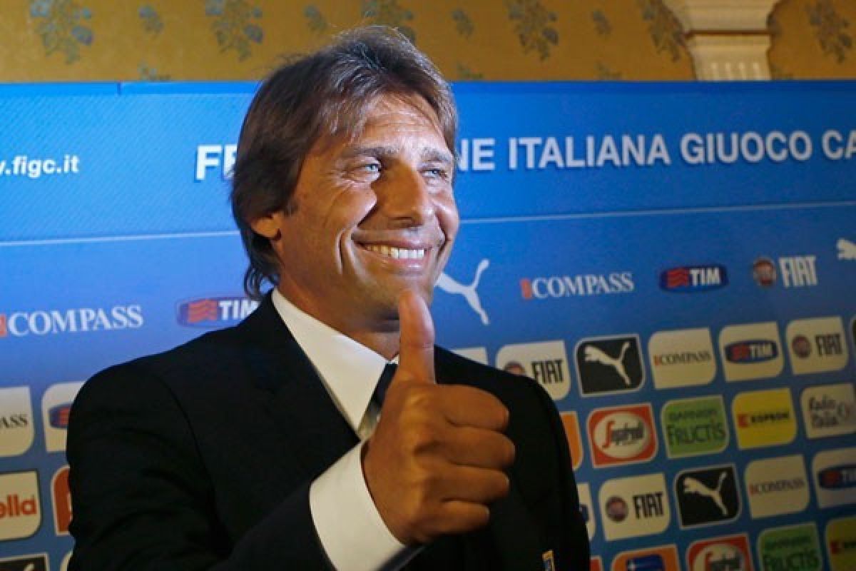 Chelsea Tunjuk Antonio Conte sebagai Pelatih Baru