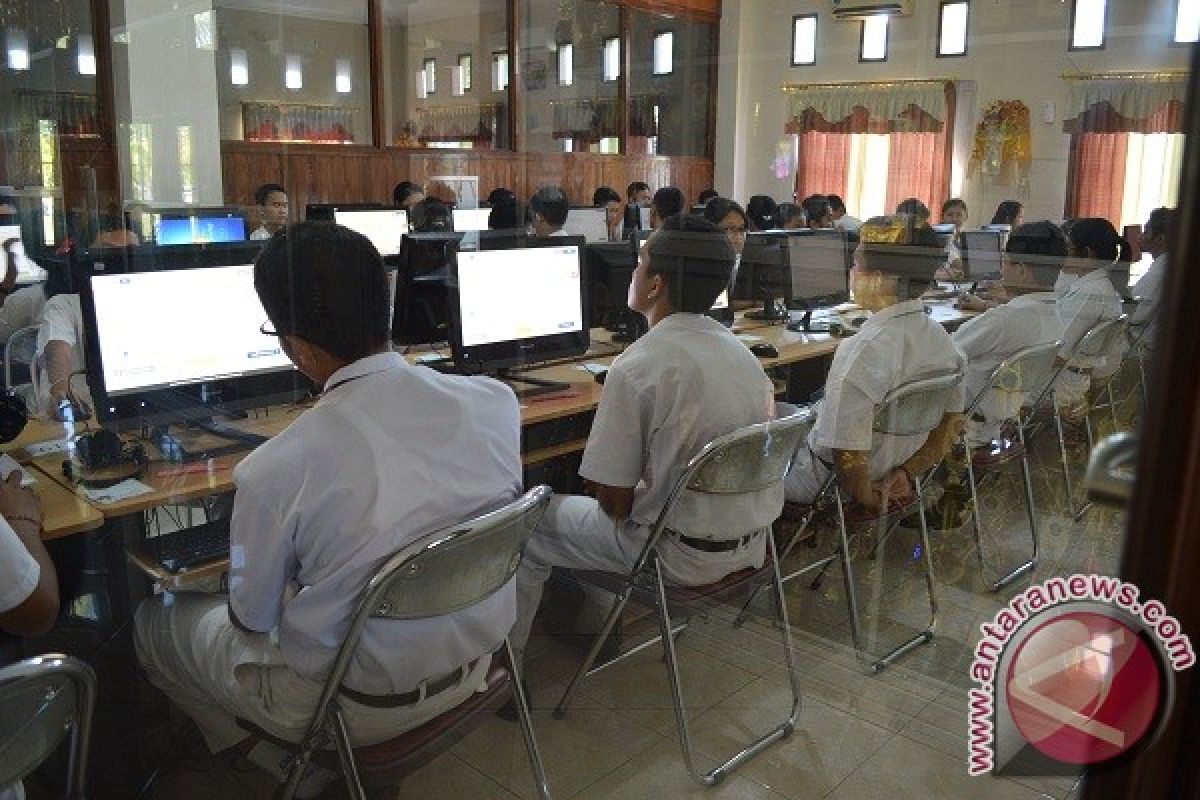 UN SMA/SMK Hari Pertama di Buleleng Diikuti 8.191 Siswa