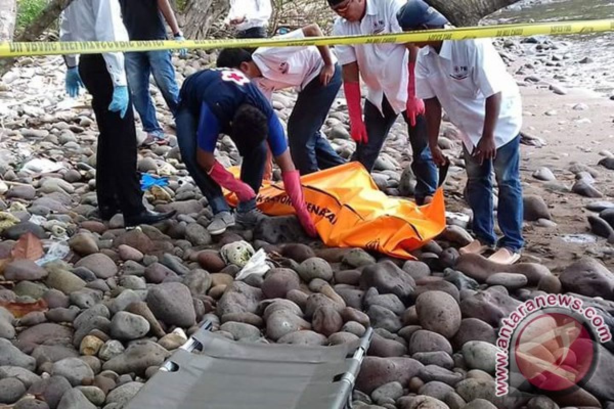 Bule ditemukan tewas dengan luka tusukan di  Sabang
