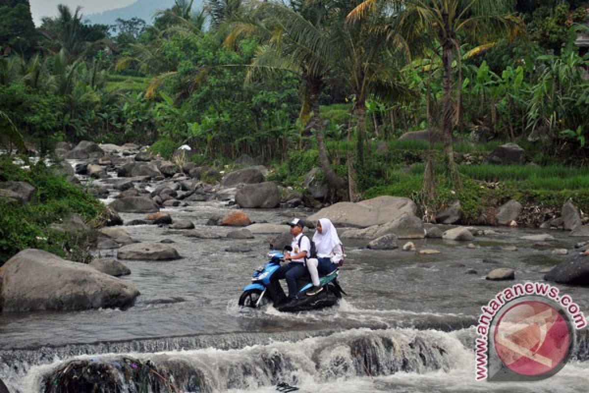 Pontianak larang murid SMP kendarai sepeda motor