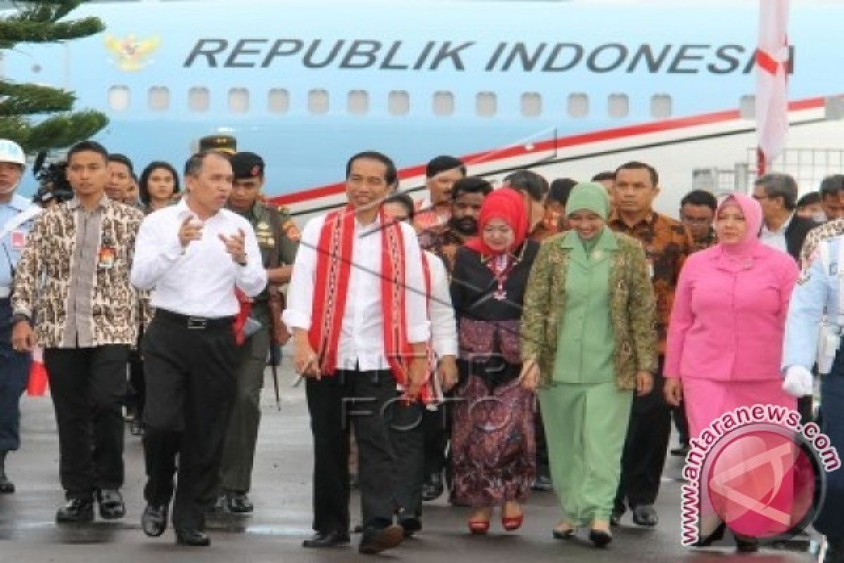 Presiden Tiba di Ambon Awali Kunjungan Kerja