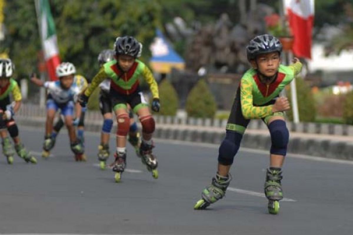 Dua Atlet Sepatu Roda Kota Magelang Rebut Emas Kejurnas