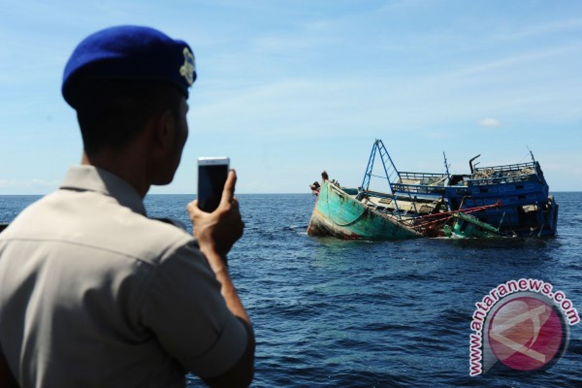 KKP Tangkap Enam Kapal Vietnam Curi Ikan 