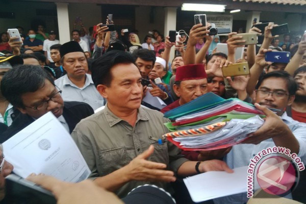 Yusril masih harus bersaing dengan cagub lain di Gerindra 