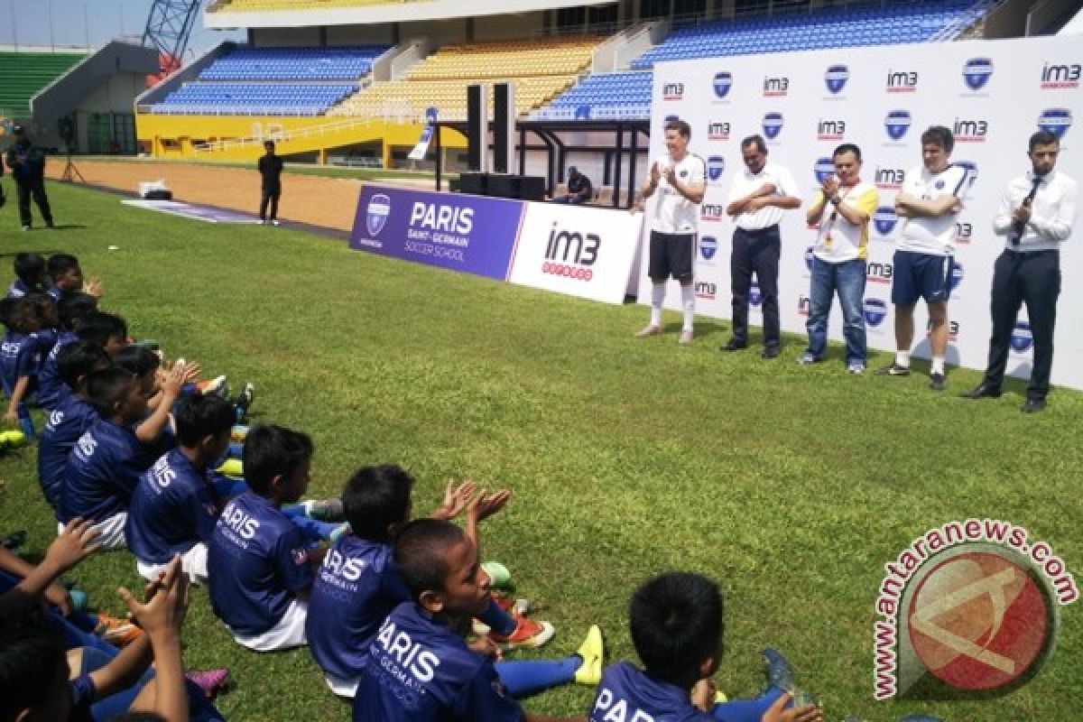 Pelatih Paris Saint-Germain latih anak Palembang 