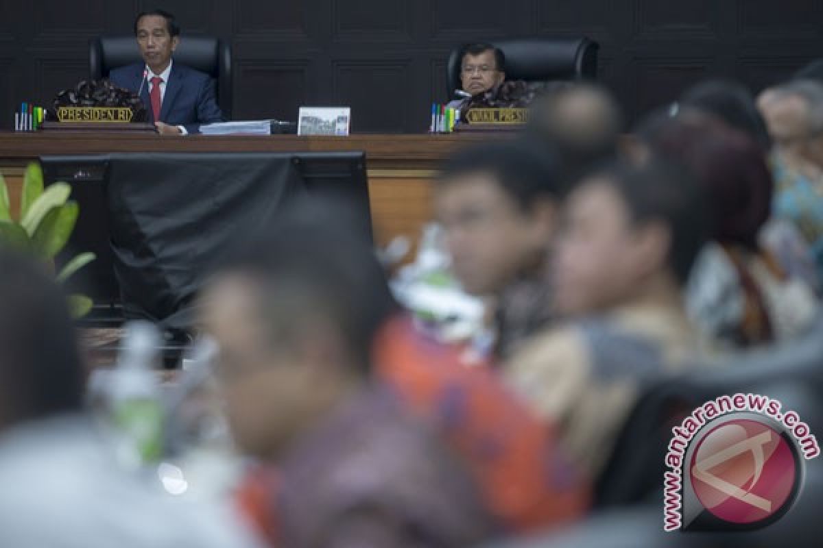 Presiden Jokowi pimpin sidang kabinet paripurna