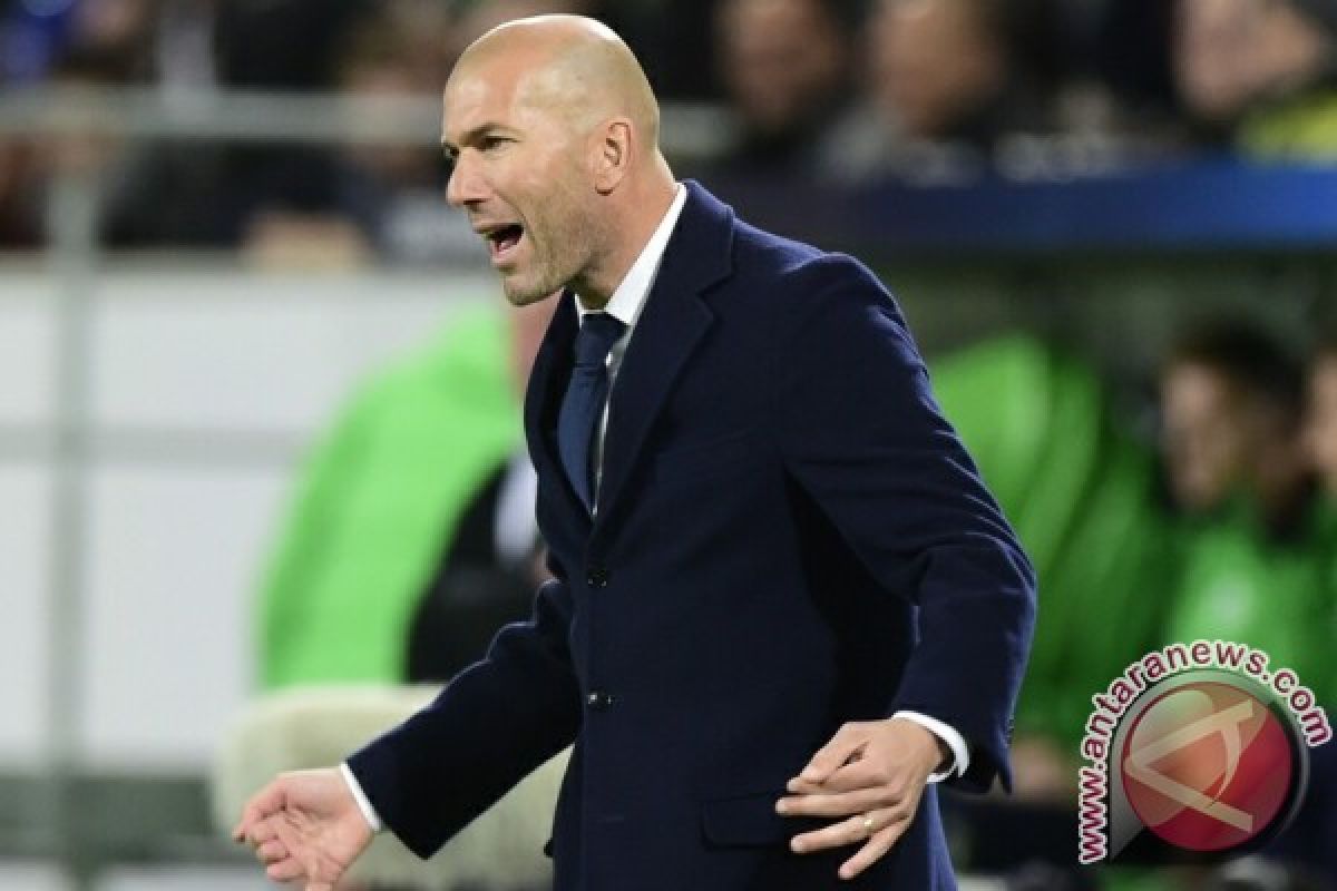 Zidane sentil Real Madrid setelah cuma seri 3-3 lawan Legia