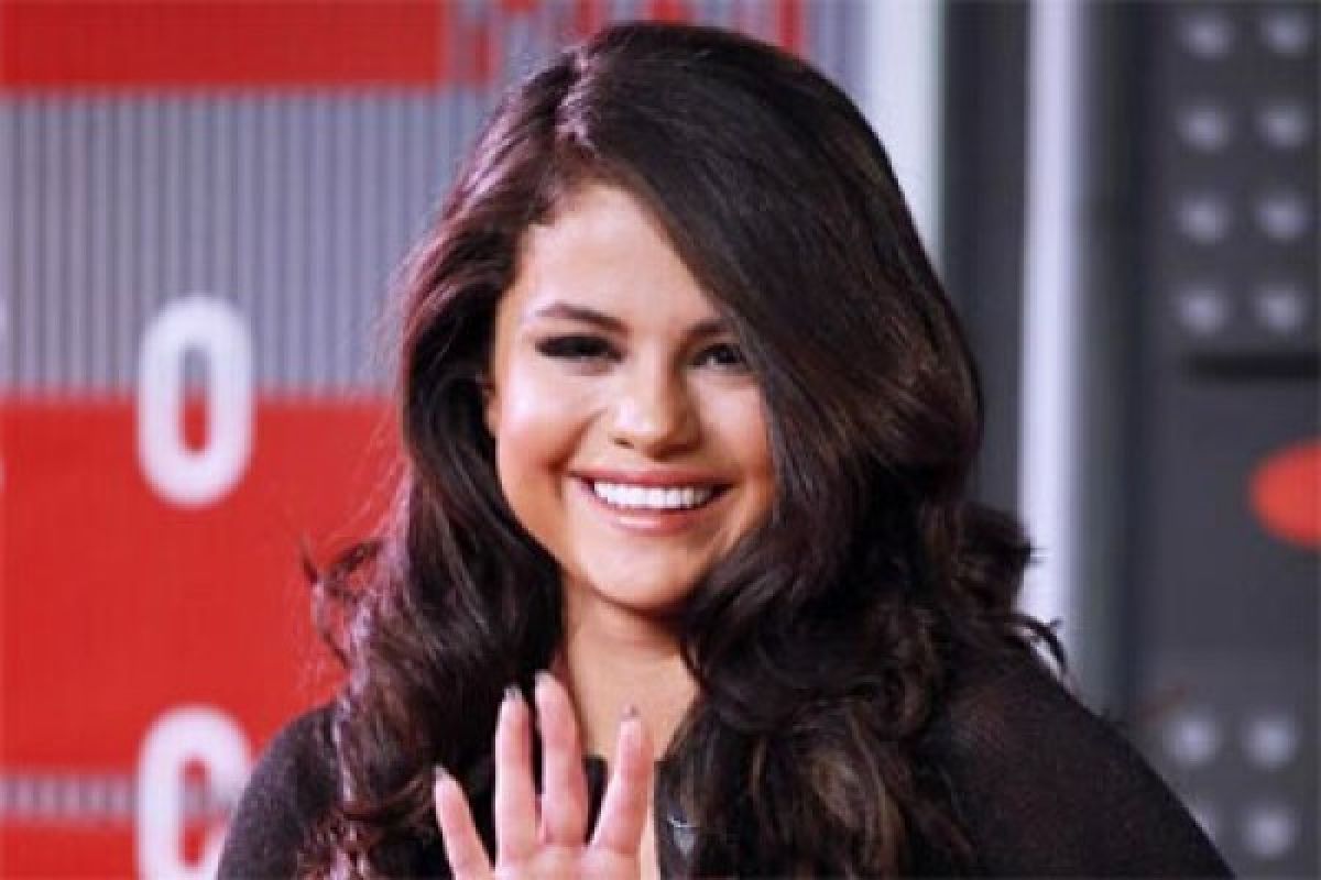 Selena Gomez pecahkan rekor Justin Bieber di Instagram