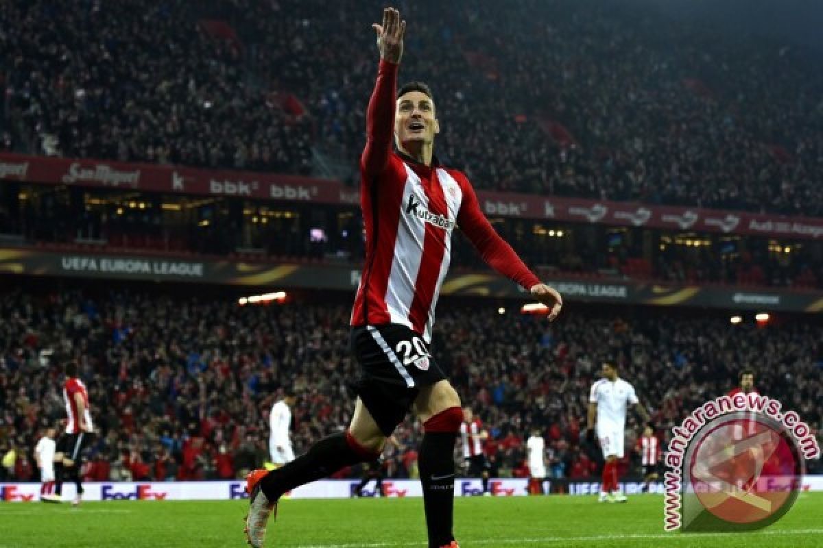 Penyerang Bilbao Aritz Aduriz putuskan pensiun