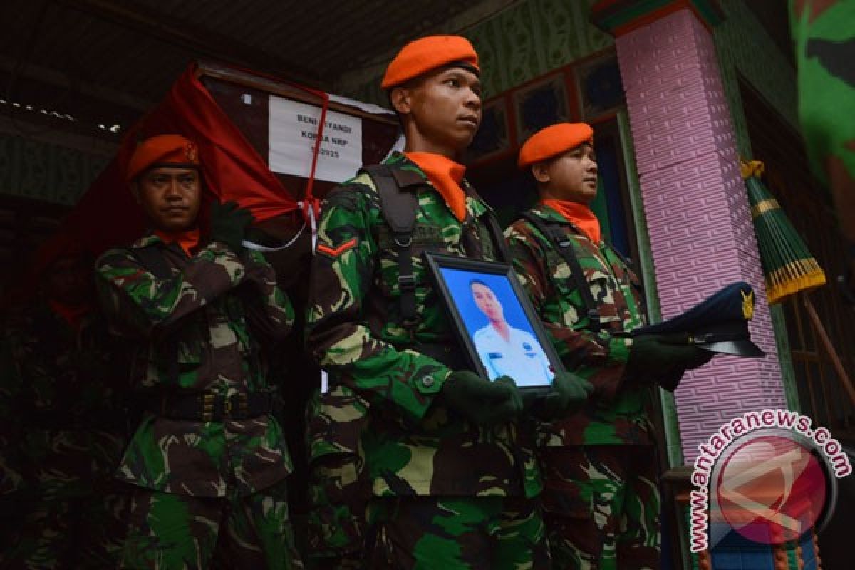 Kopda Beni dimakamkan secara militer di Magetan