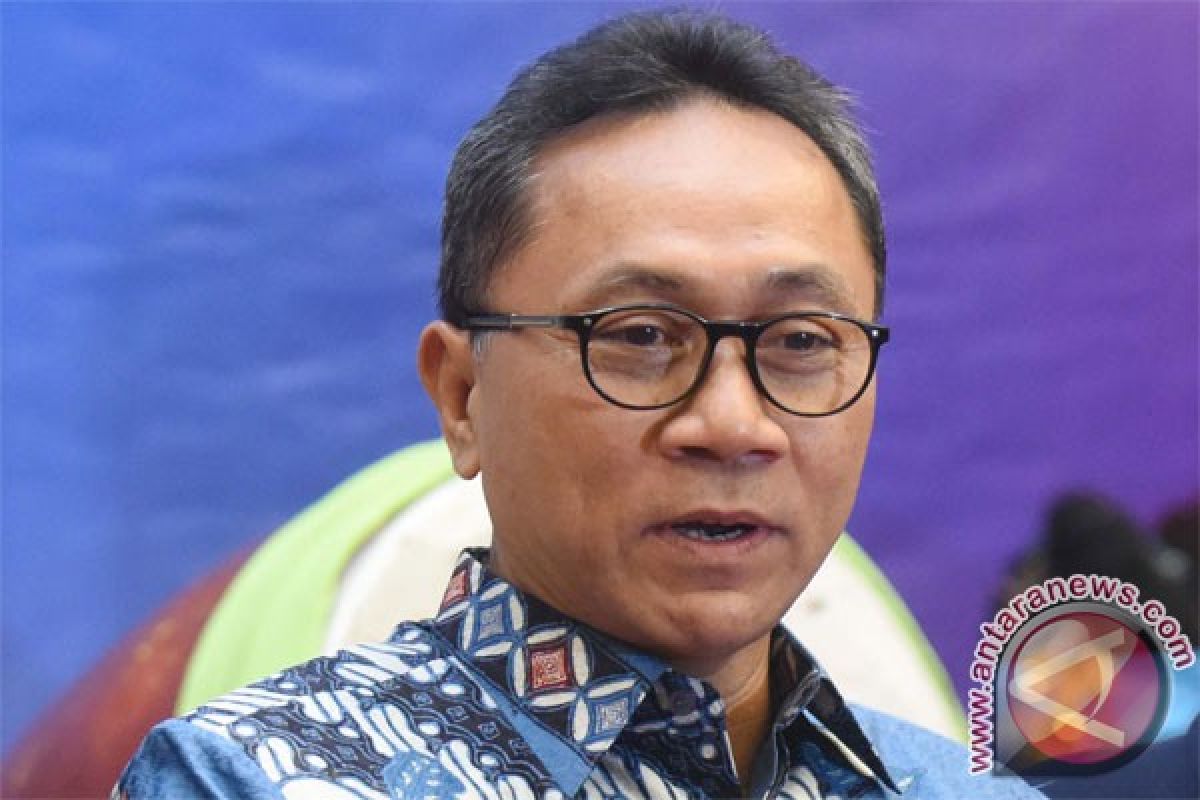 Zulkifli Hasan dampingi Zainudin-Adhan mendaftar KPU Gorontalo