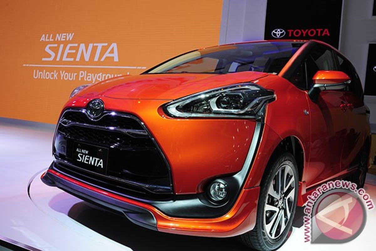 Alasan Toyota berikan warna oranye untuk Sienta
