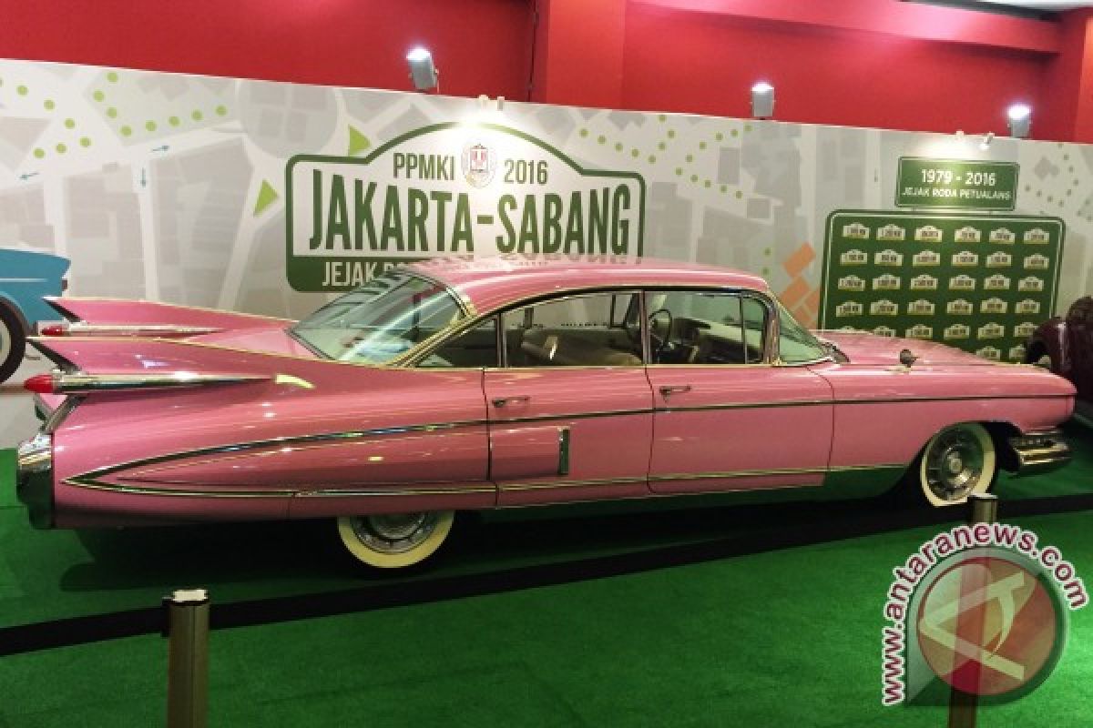 Cadillac Elvis Presley bekas Ali Sadikin mejeng di IIMS