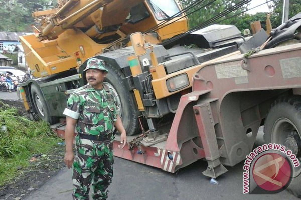 Arus jalan Kepahiang-Curup Bengkulu lumpuh total