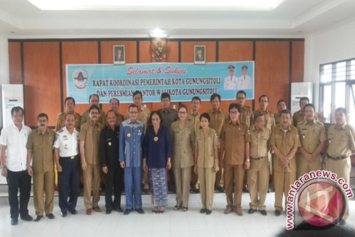 Kantor Wali Kota Gunungsitoli Diresmikan                        