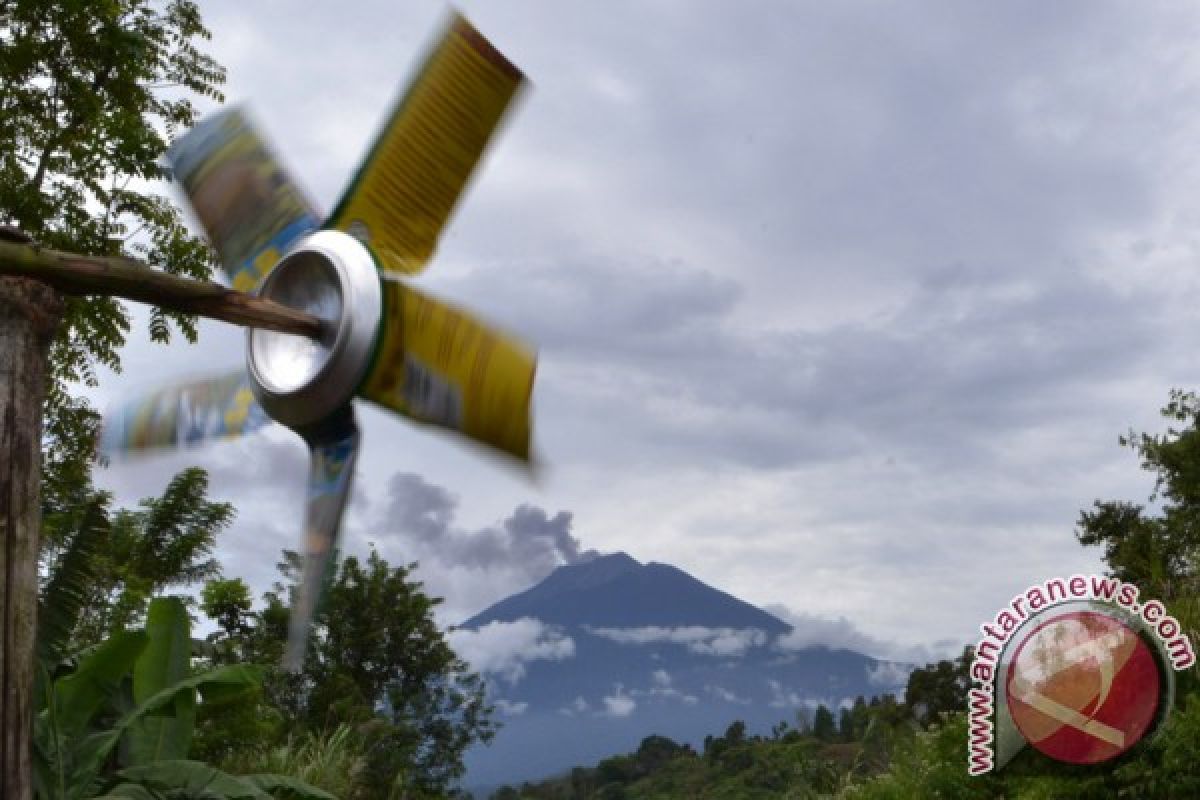 BPBD: Gunung Kerinci Tidak Erupsi