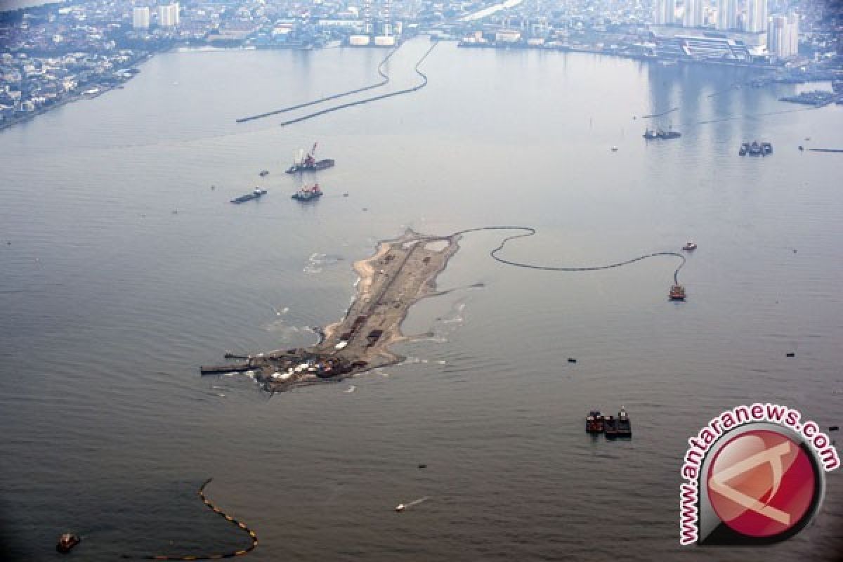 Government Cancels G Island Reclamation Project
