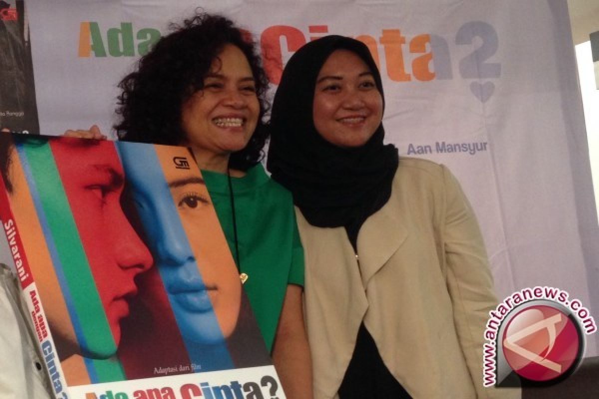 Novel Ada Apa Dengan Cinta Diluncurkan