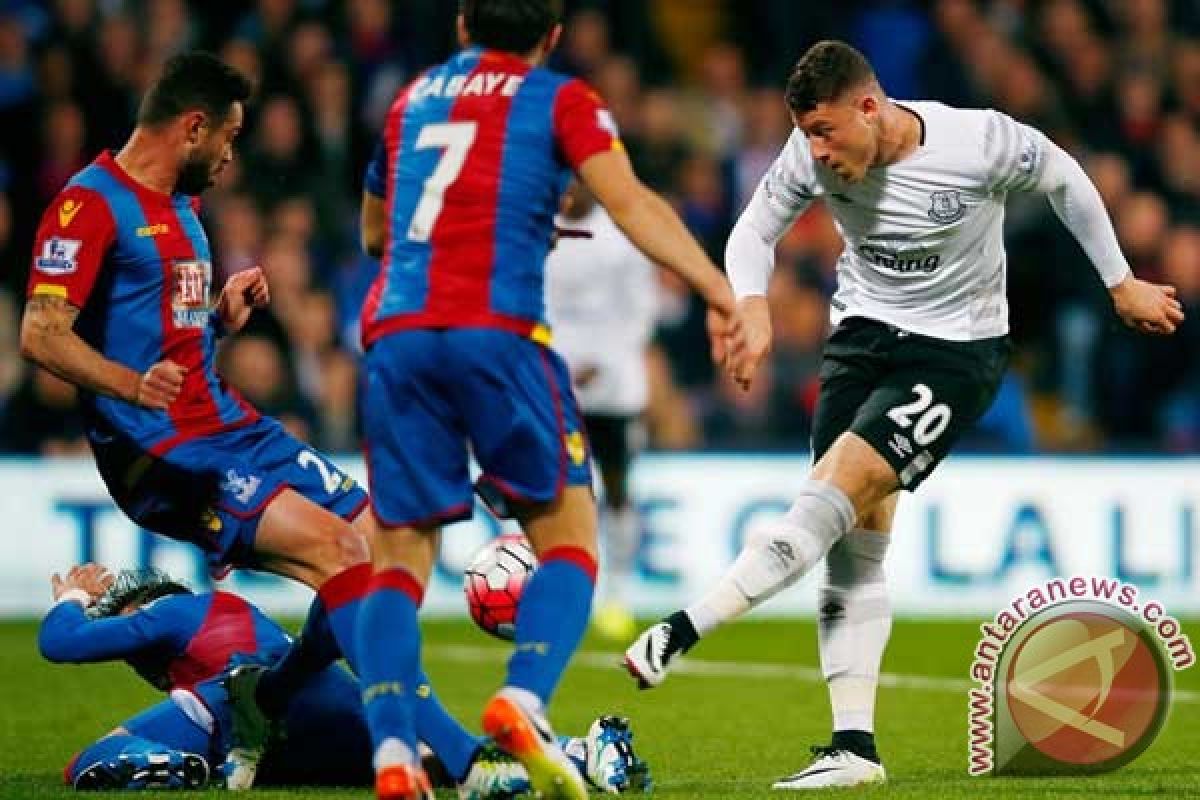 10 pemain Everton ditahan Crystal Palace 0-0